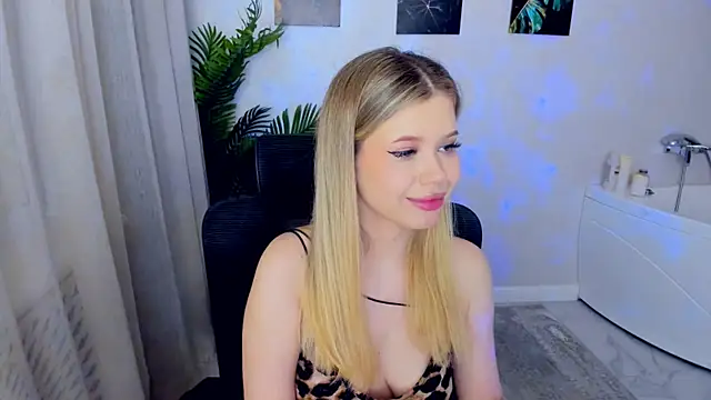 FollowLovee online show from 11/15/25, 07:54