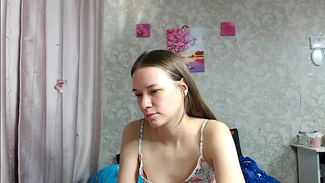 leila bambi  online show from 10/02/25, 07:37