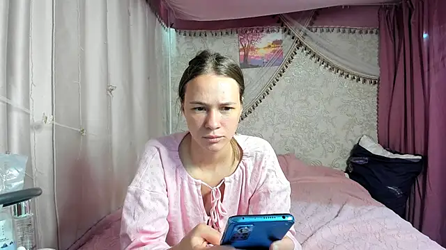 leila bambi  online show from 07/11/26, 06:05