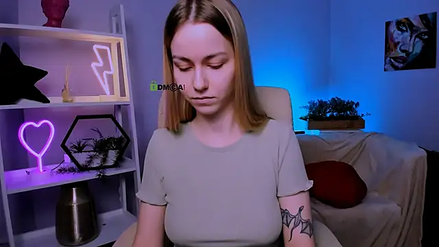 mary mooore online show from 02/06/25, 01:10
