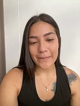 Snapshot of Latina_vanessa chatting on 12/26/24, 06:33 Latina vanessa online show from 12/26/24, 06:33