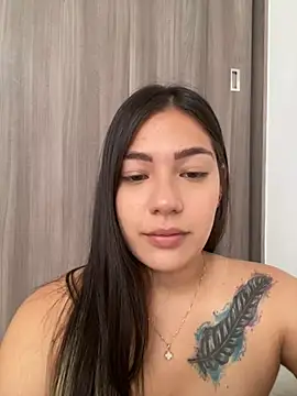Snapshot of Latina_vanessa chatting on 12/30/24, 07:53 Latina vanessa online show from 12/30/24, 07:53