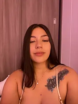 Snapshot of Latina_vanessa chatting on 01/12/25, 12:39 Latina vanessa online show from 01/12/25, 12:39