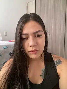 Snapshot of Latina_vanessa chatting on 01/31/25, 01:12 Latina vanessa online show from 01/31/25, 01:12