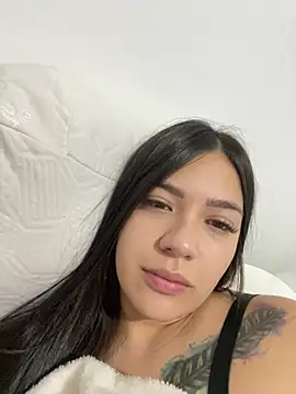 Latina vanessa online show from 02/01/26, 11:14