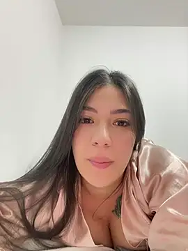 Latina vanessa online show from 02/13/26, 02:18