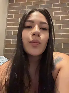 Latina vanessa online show from 05/19/26, 04:19