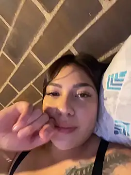 Latina vanessa online show from 05/30/26, 03:36