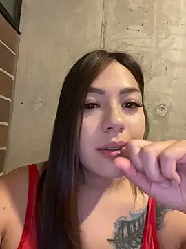 Latina vanessa online show from 06/17/26, 12:24