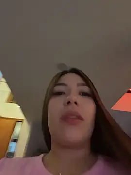 Latina vanessa online show from 07/09/26, 12:15