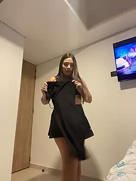 Latina vanessa online show from 07/16/26, 03:23