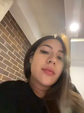 Latina vanessa online show from 07/21/26, 01:19