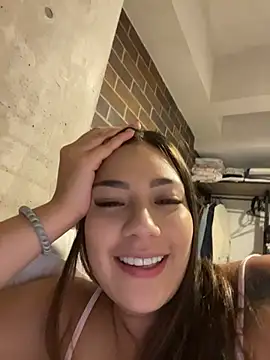 Latina vanessa online show from 07/22/26, 04:26
