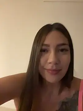 Latina vanessa online show from 07/31/26, 11:59