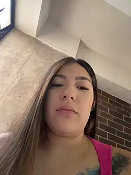 Latina vanessa online show from 08/01/26, 06:40