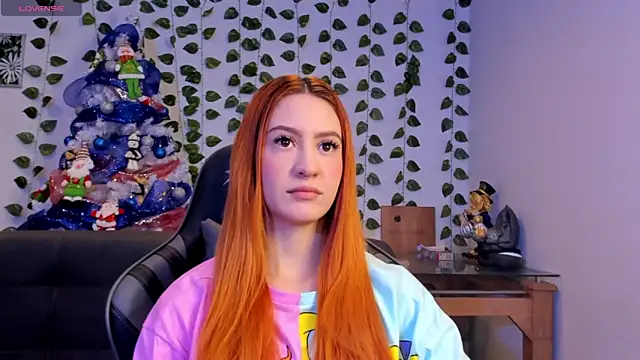 Snapshot of Amypond__ chatting on 12/30/24, 11:38 Amypond online show from 12/30/24, 11:38