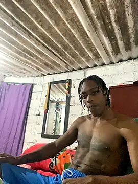 Larry-n-clouds online show from 11/21/25, 02:54