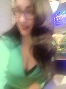 Snapshot of CamilleDesire chatting on 12/20/24, 04:46 CamilleDesire online show from 12/20/24, 04:46