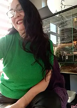 Snapshot of CamilleDesire chatting on 03/19/25, 04:45 CamilleDesire online show from 03/19/25, 04:45