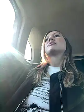 RinaCat online show from 09/19/25, 05:20