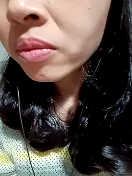 Snapshot of Hana_love20 chatting on 10/29/25, 04:59 Hana love20 online show from 10/29/25, 04:59