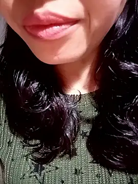 Snapshot of Hana_love20 chatting on 11/05/25, 05:40 Hana love20 online show from 11/05/25, 05:40