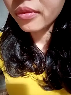 Snapshot of Hana_love20 chatting on 11/06/25, 04:57 Hana love20 online show from 11/06/25, 04:57