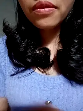 Snapshot of Hana_love20 chatting on 11/10/25, 05:39 Hana love20 online show from 11/10/25, 05:39