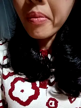 Snapshot of Hana_love20 chatting on 11/13/25, 12:15 Hana love20 online show from 11/13/25, 12:15