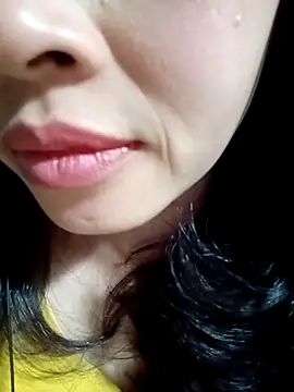 Snapshot of Hana_love20 chatting on 11/20/25, 07:41 Hana love20 online show from 11/20/25, 07:41