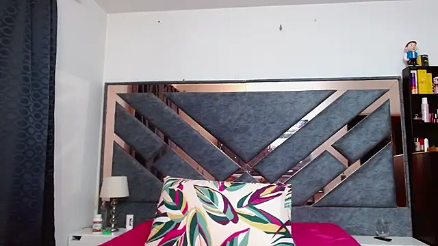 KarlaTesg online show from 05/28/26, 10:12