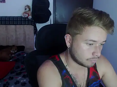 JOHANLEON1 online show from 10/07/25, 04:59