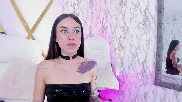 Snapshot of Athziry_ chatting on 12/10/24, 12:28 Athziry online show from 12/10/24, 12:28