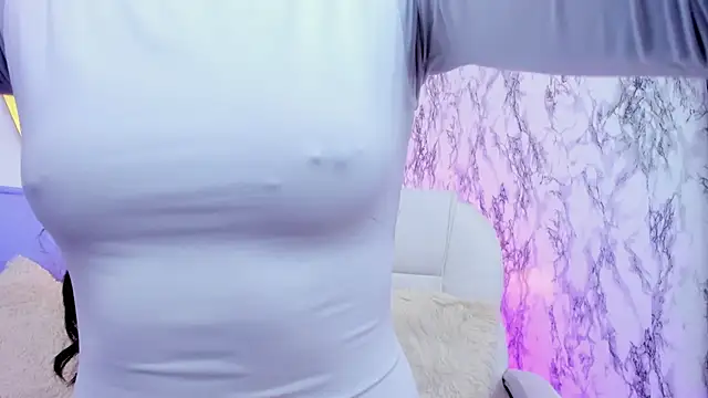 Snapshot of Athziry_ chatting on 02/01/25, 09:54 Athziry online show from 02/01/25, 09:54