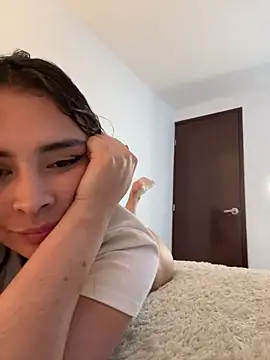 Snapshot of soy_paulina chatting on 01/21/25, 12:07 soy paulina online show from 01/21/25, 12:07