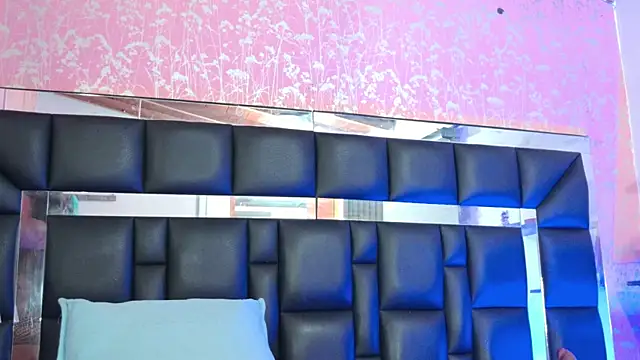 Snapshot of sh_malala chatting on 09/22/25, 07:16 sh malala online show from 09/22/25, 07:16