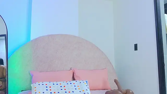 Snapshot of sh_malala chatting on 11/22/25, 07:13 sh malala online show from 11/22/25, 07:13