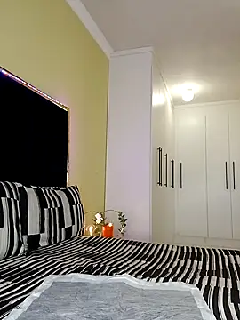 DarkButterfly99 online show from 10/22/25, 08:03