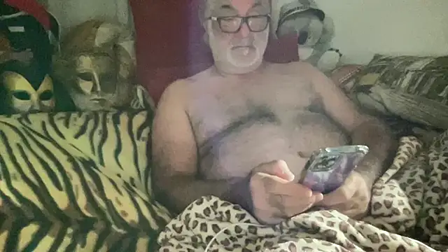 Snapshot of EroticVenetian chatting on 09/22/25, 03:19 EroticVenetian online show from 09/22/25, 03:19