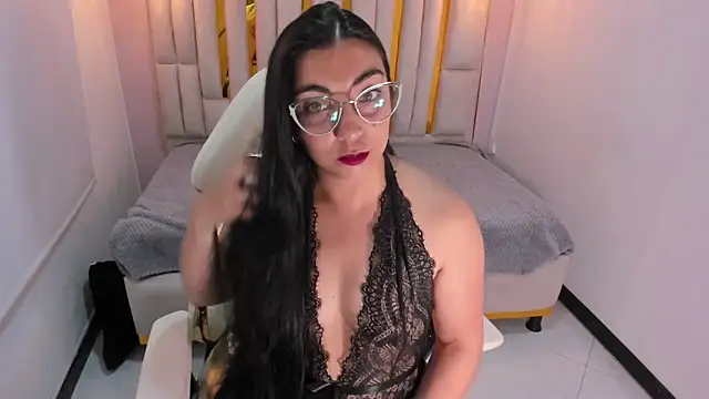 Karla hernandez  online show from 03/15/25, 11:29
