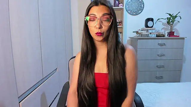 Karla hernandez  online show from 06/24/26, 10:36