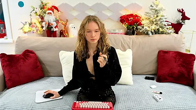 Alexandra Demore online show from 01/04/25, 06:09