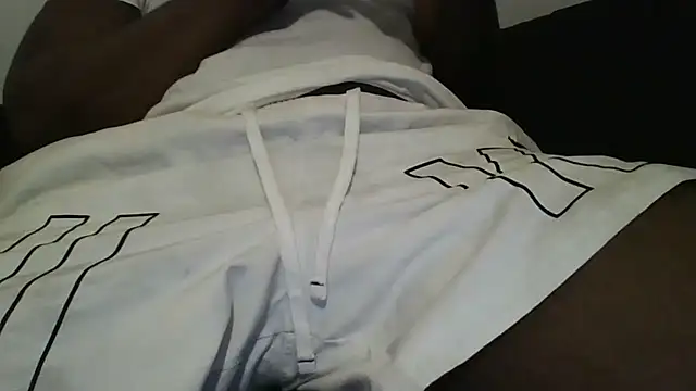 Snapshot of ThatDickSexy2 chatting on 10/26/25, 12:38 ThatDickSexy2 online show from 10/26/25, 12:38