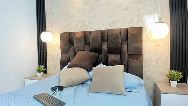 Snapshot of keyla__ross chatting on 01/16/25, 01:06 keyla ross online show from 01/16/25, 01:06