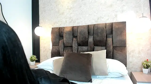 Snapshot of keyla__ross chatting on 02/19/25, 10:09 keyla ross online show from 02/19/25, 10:09