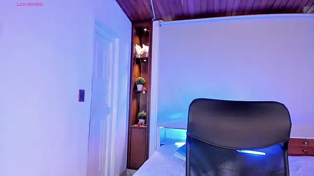 ambarcarterr online show from 03/07/25, 05:06