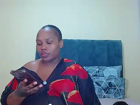 curvycloe1 online show from 05/03/26, 07:58