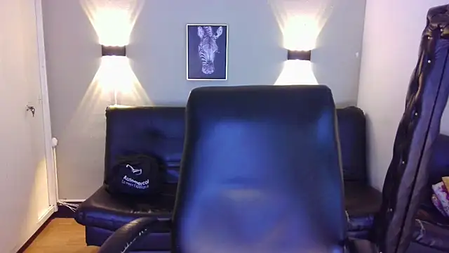 ashley Tompson1 online show from 12/11/24, 12:12