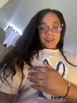 ashley Tompson1 online show from 05/13/26, 01:19