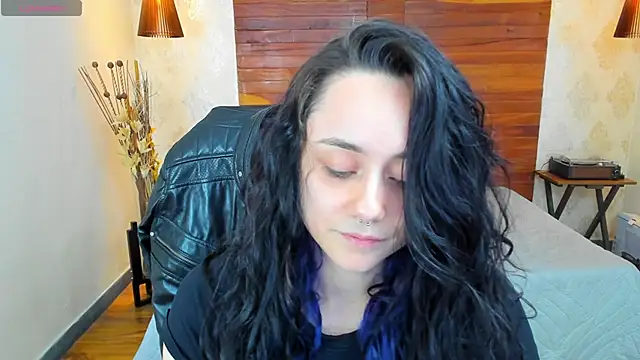 KatherineBond online show from 12/21/24, 09:04